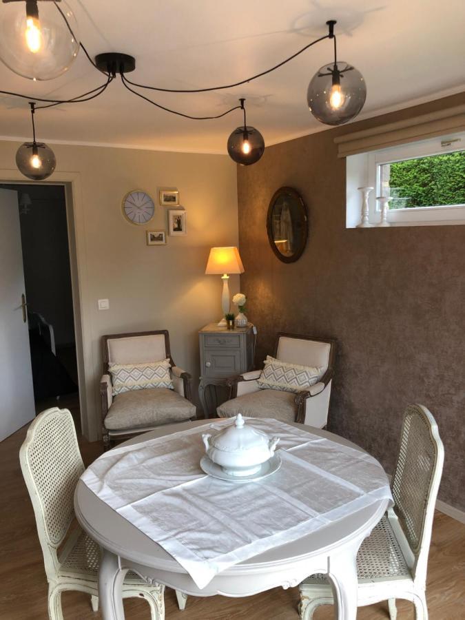 Bed and Breakfast Au Refuge Du Speleo Hotton Exterior foto