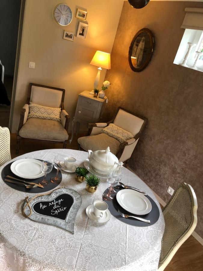 Bed and Breakfast Au Refuge Du Speleo Hotton Exterior foto